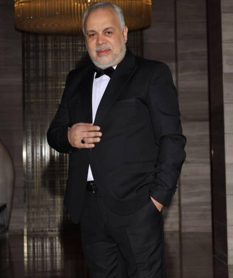 أشرف زكي يعلن استقالته من منصب نقيب الممثلين