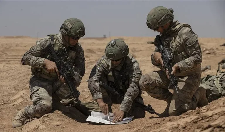 تركيا تدمر مئات الكيلومترات من أنفاق «قسد» في شمال سوريا