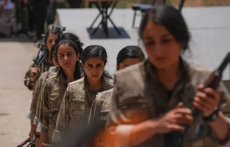 «العمال الكردستاني» يعلن سحب جميع قواته من تركيا إلى شمال العراق