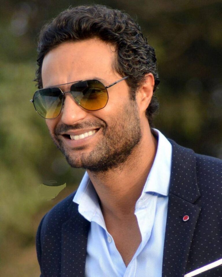 حقيقة طرد كريم فهمي وزوجته من مهرجان الجونة