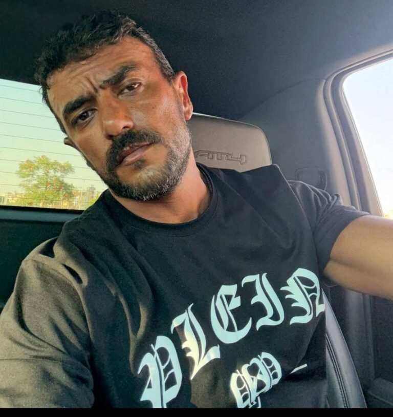 أحمد العوضي يتفاعل مع مقطع فيديو هزَّ الشارع المصري (فيديو)