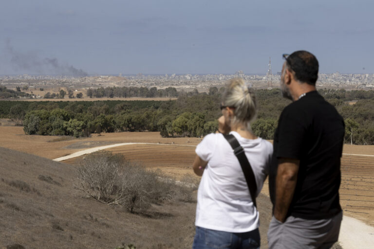 أكثر من نصف سكان النقب في إسرائيل يفكرون في مغادرتها