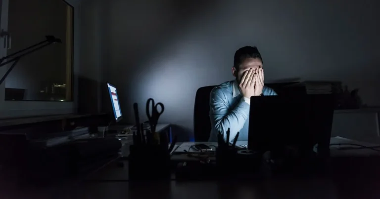 دراسة تربط بين مضادات الاكتئاب وزيادة أو خسارة الوزن