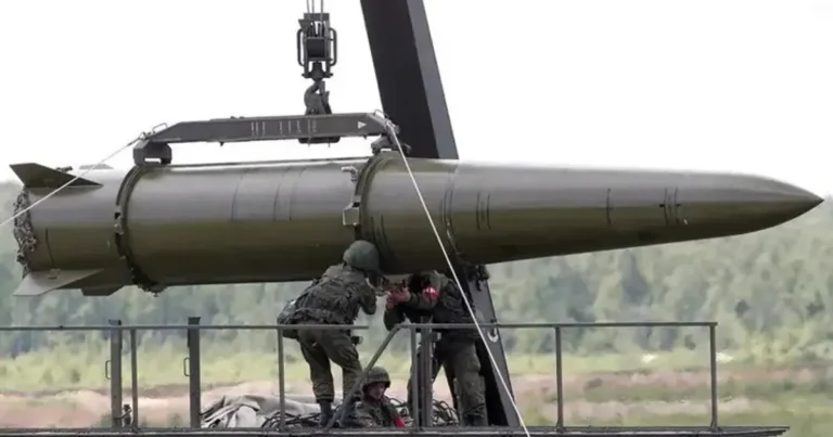 روسيا الصواريخ الباليستية شديدة الانفجار نظام Iskander-M