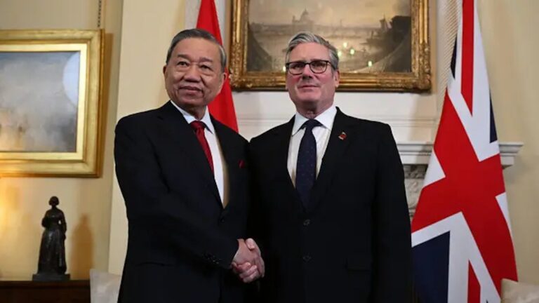 ما كان لام يحاول قوله وتصويره في لندن