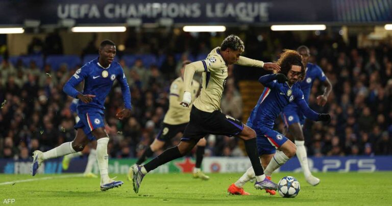 من شعر كوكوريا إلى جيبه.. سخرية من أداء يامال أمام تشلسي