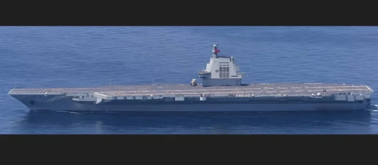 الصين تدشن حاملة طائرات جديدة في إطار سعي بكين لتوسيع نفوذها
