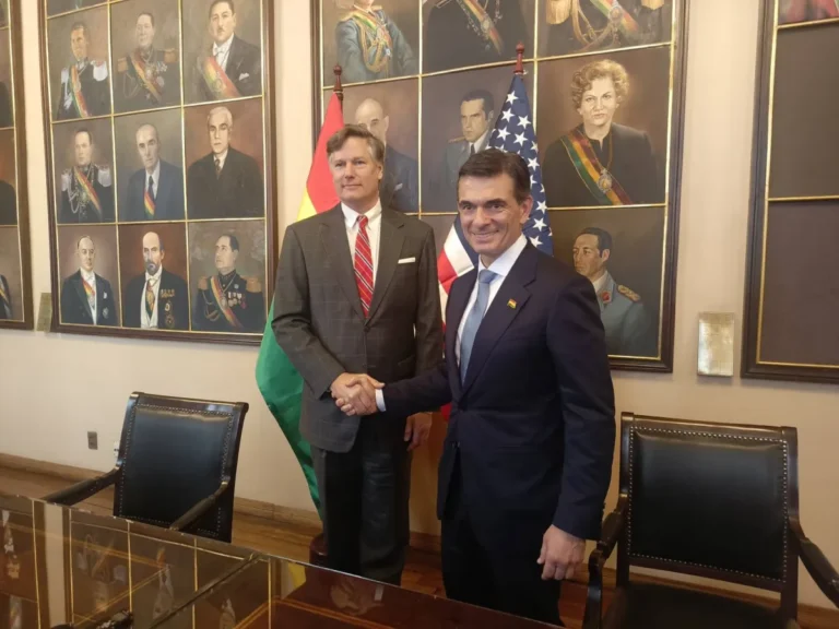 بوليفيا والولايات المتحدة ستستأنفان العلاقات على مستوى السفراء