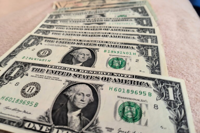 البرتقال يدفع الثمن عالميا.. فأي السلع تربع على العرش في أكتوبر؟