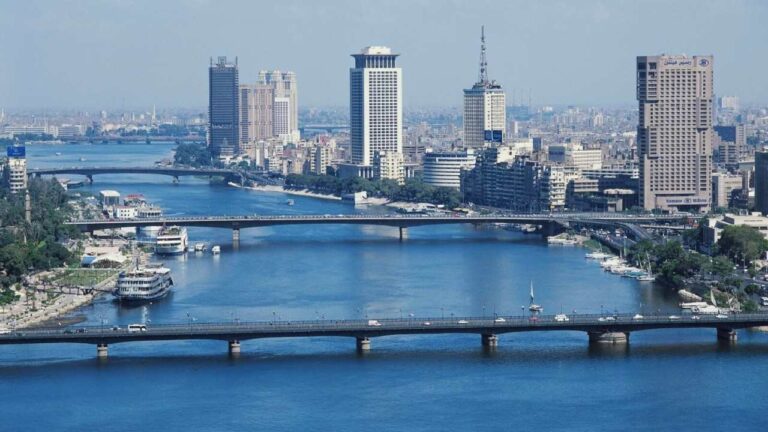 مصر تتجه لفرض زيادة جديدة في أسعار الاتصالات.. وهذا موعد التطبيق