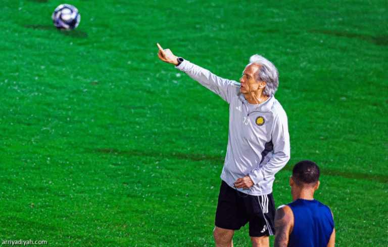 جولة وحيدة تعيد روشن قبل أطول توقف