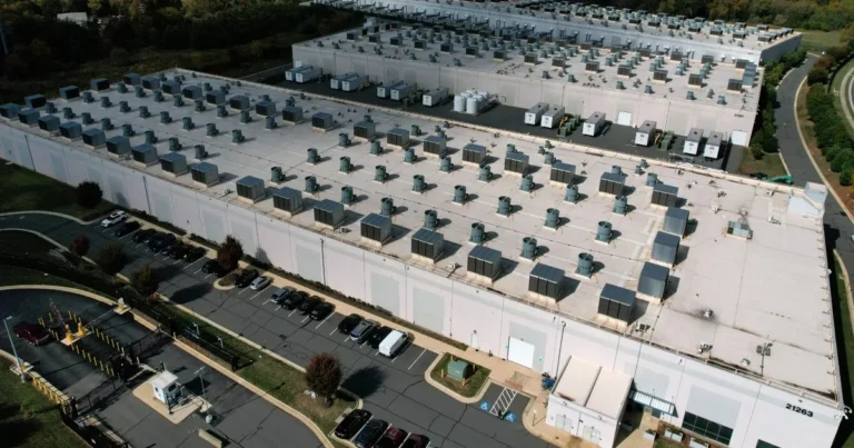 كيف أشعلت مراكز البيانات غضب سكان مقاطعة برينس ويليام؟