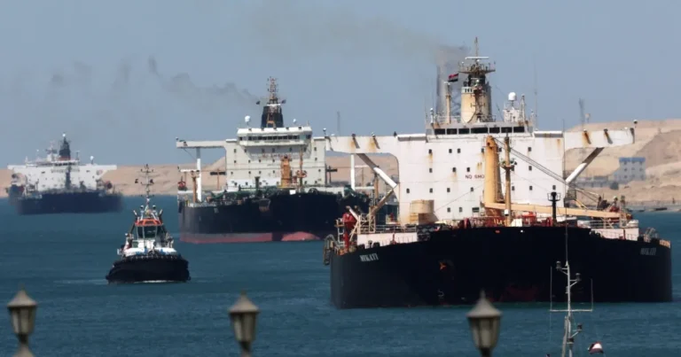 إيرادات قناة السويس تصعد 14% مع تراجع التوتر في البحر الأحمر