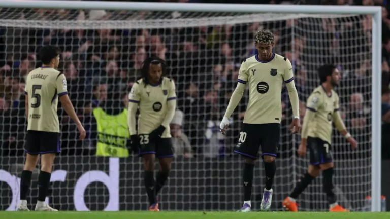 برشلونة نسي يلعب كورة في أوروبا !