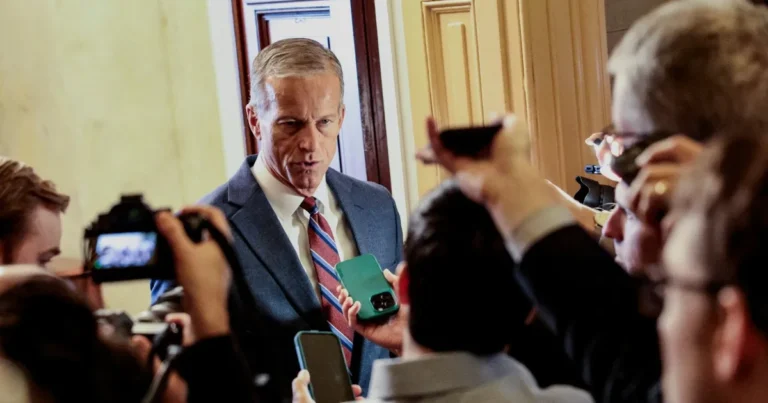 مجلس الشيوخ الأميركي يوافق على حزمة تمويل لفتح الحكومة