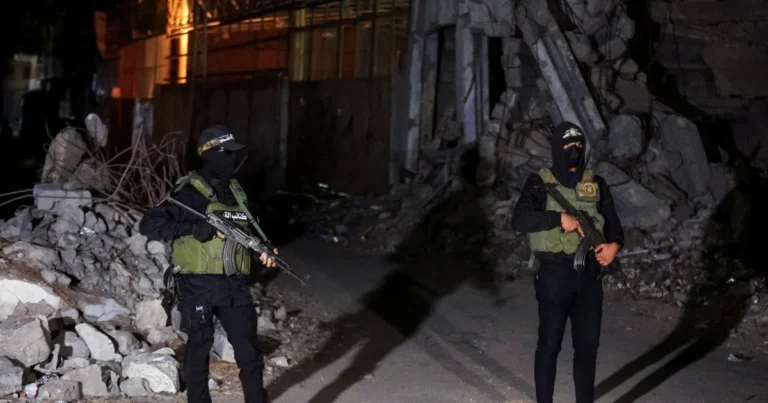 رويترز: وسطاء يقترحون اتفاقا لإخراج مسلحي حماس من رفح