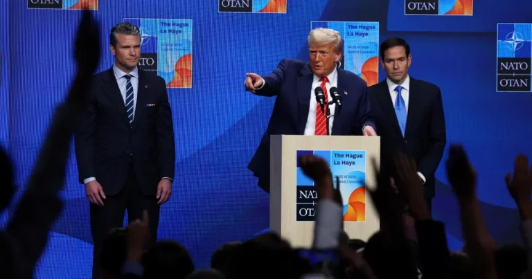 هيجسيث وروبيو يقدمان تفاصيل للكونجرس بشأن ضربات المخدرات