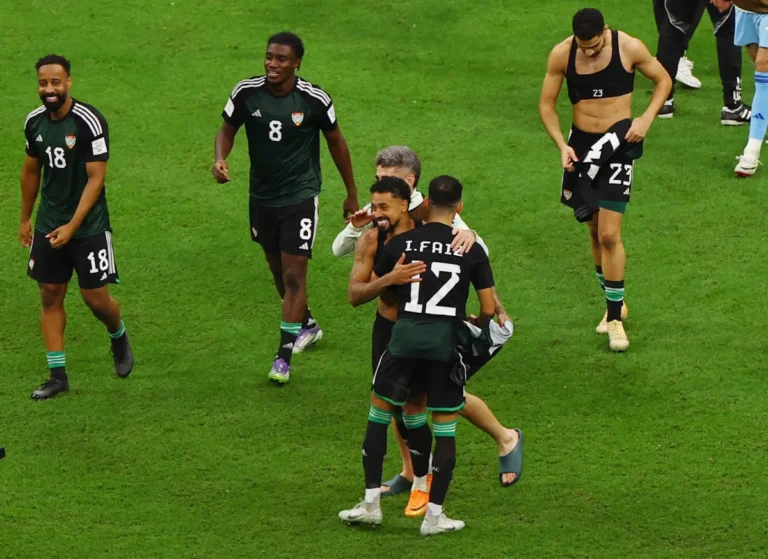 الإمارات تجرد الجزائر من اللقب… وتبلغ نصف النهائي