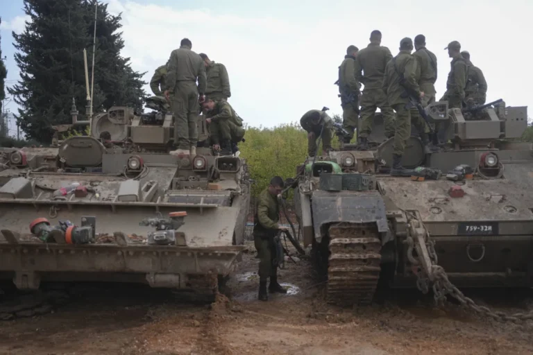 إسرائيل تعيد سكان الشمال وسط استعدادات لحرب جديدة على لبنان