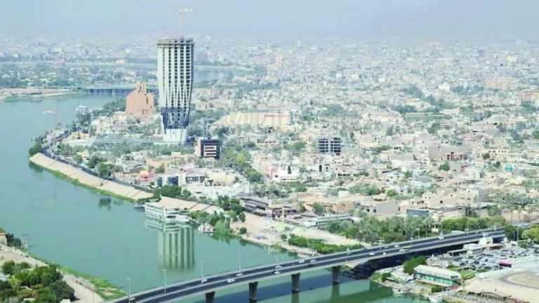 العراق يدخل عام 2026 مثقلاً بأزمات متداخلة