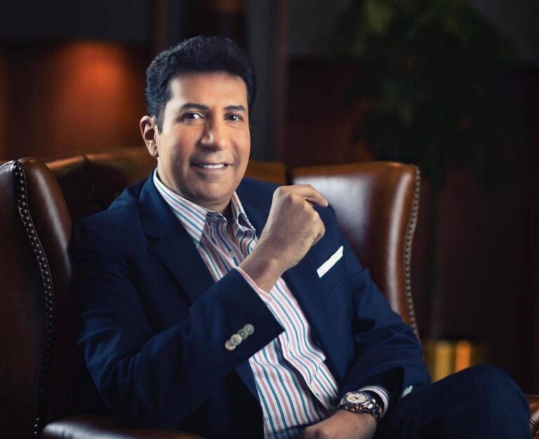 هاني رمزي يودّع والدته بكلمات حزينة