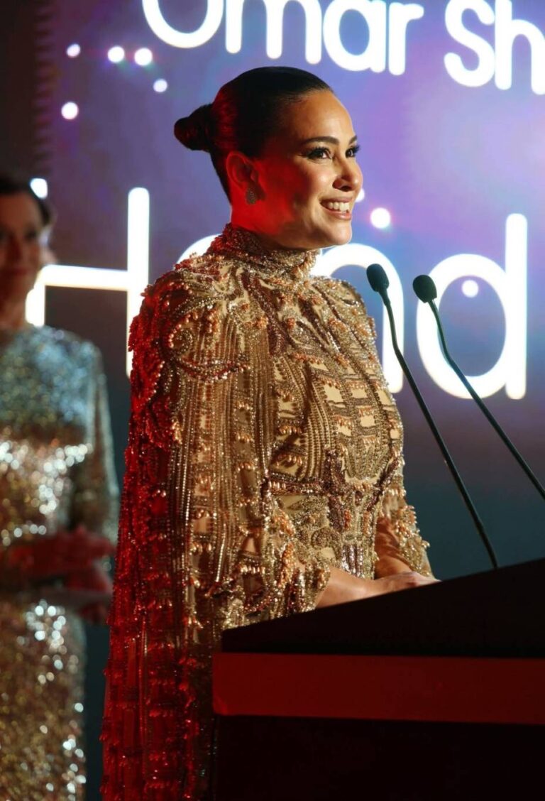 هند صبري تعلّق على فوزها بجائزة عمر الشريف في ”غولدن غلوب” (فيديو وصور)