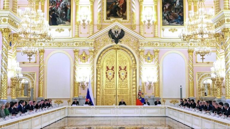 بوتين: معظم أهداف التنمية الوطنية للعام الحالي تحققت مع تسجيل نمو اقتصادي شامل