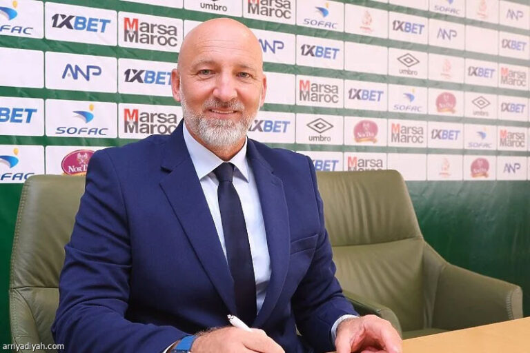 الوحدة يعيد سفيكو إلى «يلو»