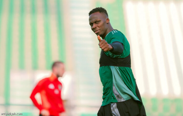 الأهلي يبقي ميندي موسمين | صحيفة الرياضية