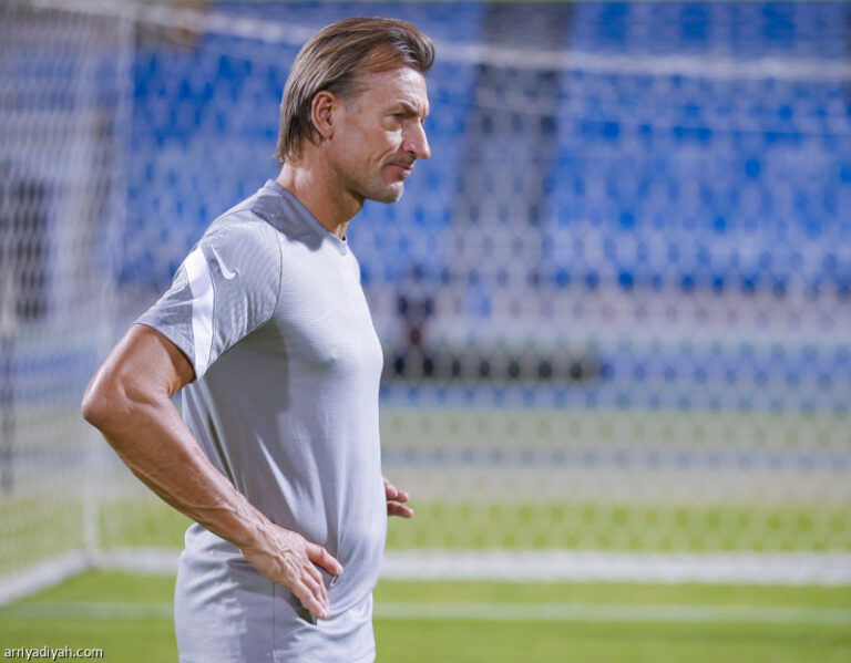 أمام فلسطين.. رينارد يترقب العبور الثامن