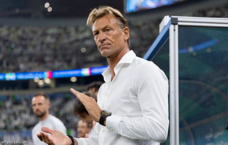 رينارد في مجموعات العرب.. مداورة واسعة وفرص مفتوحة