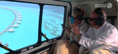 “فوستر” يشهد تجسيد تصاميمه على ساحل البحر الأحمر