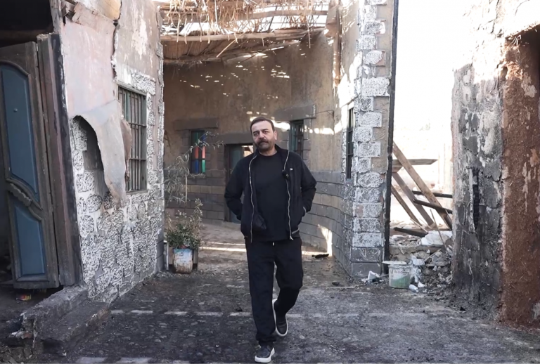 سامر المصري يوجّه رسالة قوية من موقع ”النويلاتي” بعد الحريق