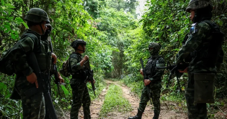 رغم إعلان ترمب الهدنة.. استمرار القتال بين تايلندا وكمبوديا