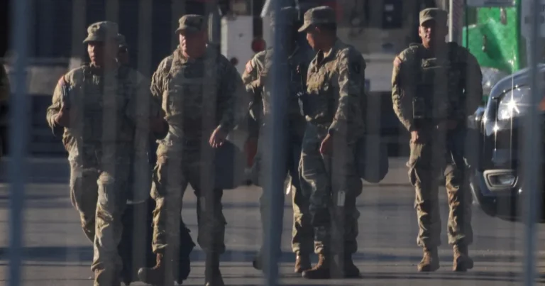 المحكمة العليا ترفض السماح لترمب بنشر الحرس الوطني في شيكاجو