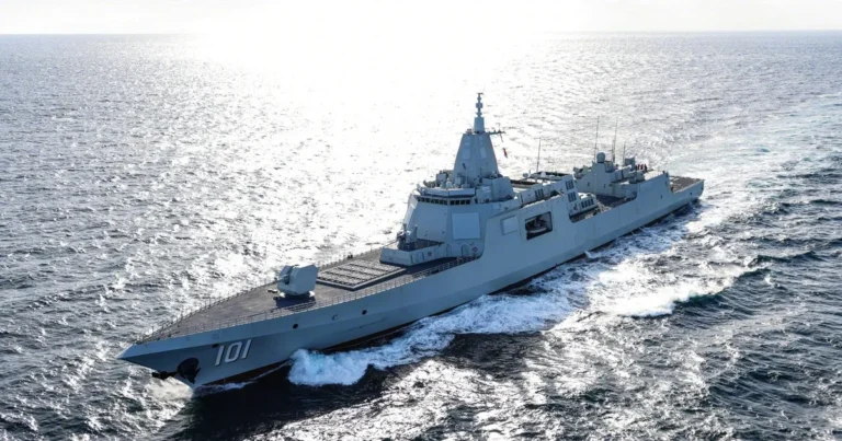 مدمرة Nanchang الصينية في مناورات قرب اليابان.. ما قدراتها؟