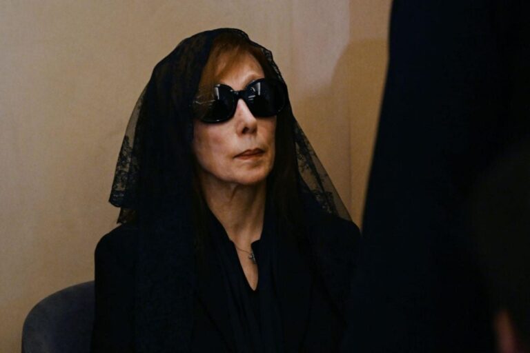 وفاة هلي الرحباني تفجع فيروز بعد شهور على رحيل زياد الرحباني