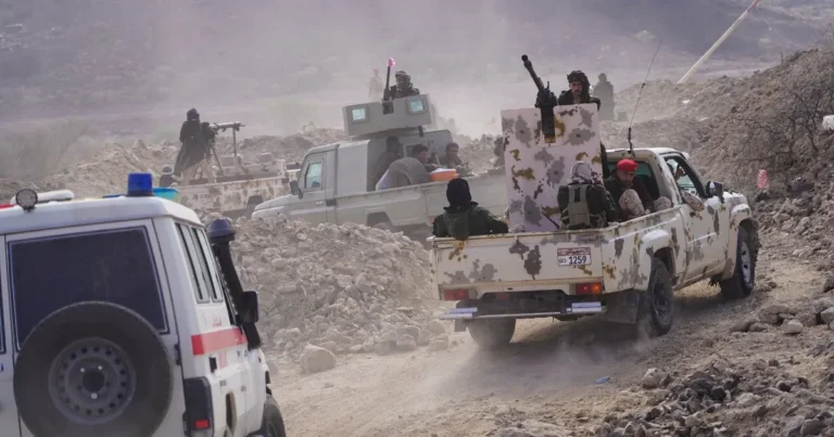 اليمن.. “الانتقالي” يعلن انتشار “درع الوطن” في مناطق بحضرموت