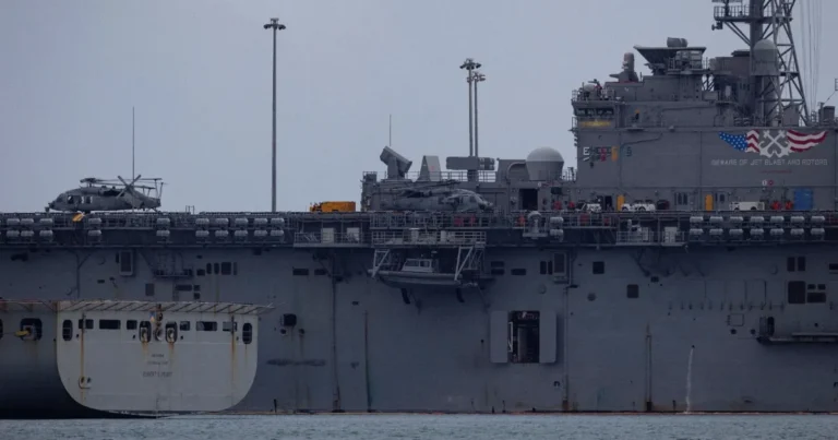 ماذا نعرف عن سفينة عملية نقل مادورو إلى نيويورك؟