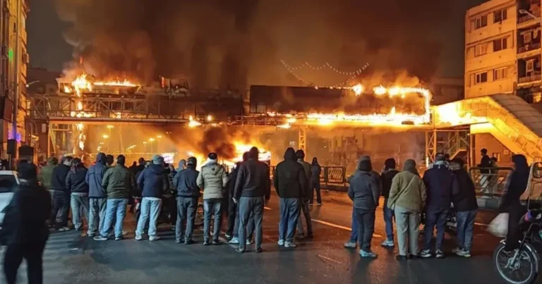 احتجاجات إيران| عراقجي: التظاهرات تحولت للعنف بعد تهديد ترمب