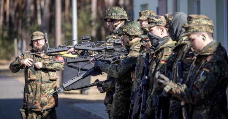 ألمانيا.. معضلة التجنيد الإجباري تهدد وحدة الائتلاف الحكم