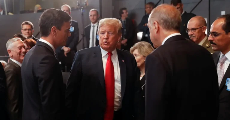 ترمب يهدد إسبانيا برسوم جمركية لتراخيها في الإنفاق الدفاعي