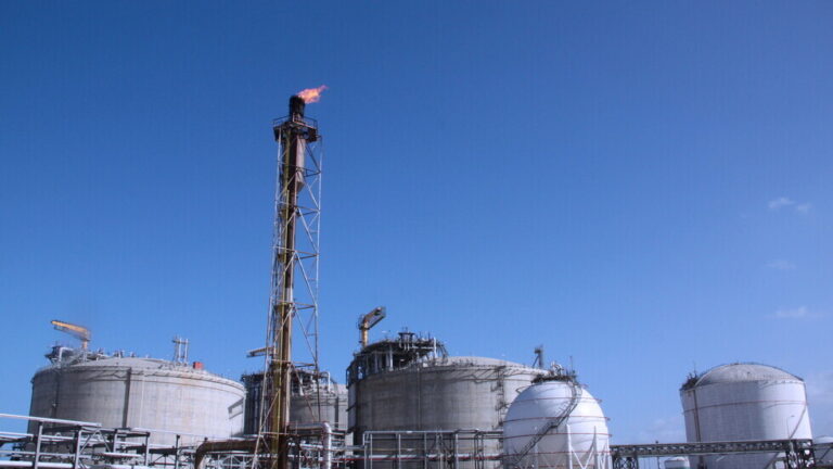 “مغلق تماما”.. الجزائر ترفض بتاتا أي محاولات لإعادة تصدير الغاز إلى إسبانيا عبر المغرب