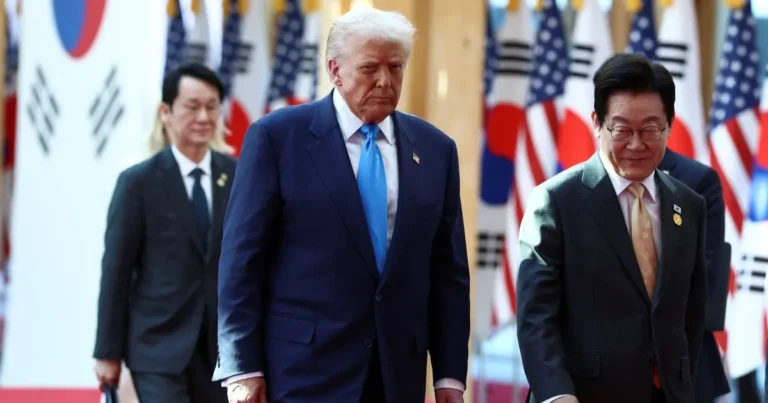 ترمب يوافق على بناء كوريا الجنوبية غواصة بالطاقة النووية