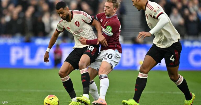 سلوت يتجاهل صلاح.. وليفربول يعود لسكة الانتصارات