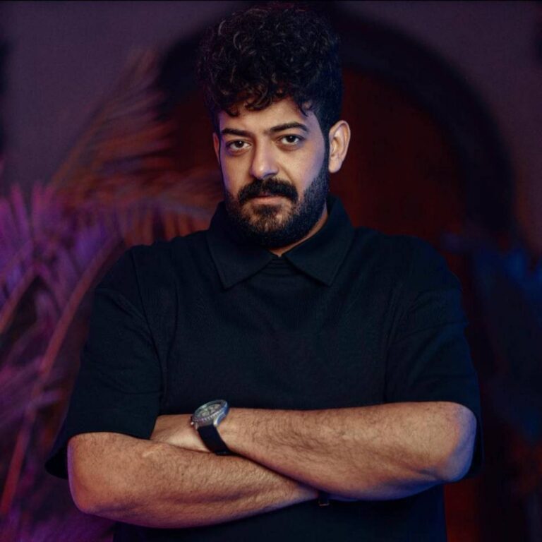 تطورات حالة إسماعيل الليثي بعد تعرضه لحادث مروع