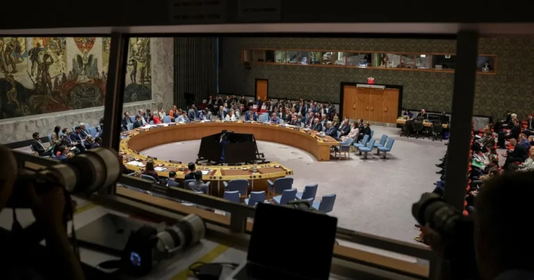 مجلس الأمن يتبنى قراراً يدعم مقترح المغرب بشأن قضية الصحراء