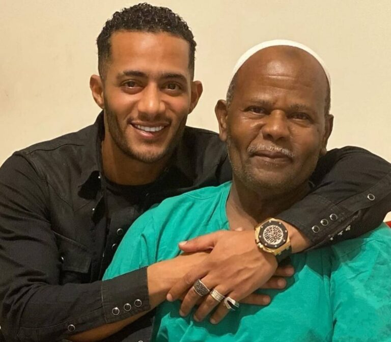 نجوم الفن ينعون والد محمد رمضان بكلمات مؤثرة