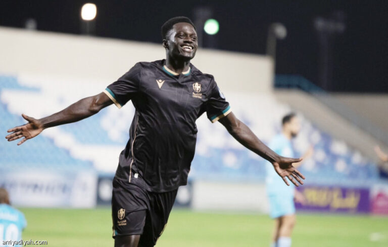 الدرعية يعاقب الباطن بالخسارة الخامسة