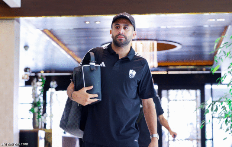 محرز: الأخضر أقوى.. والمواجهة حماسية أمام زملائي الأهلاويين